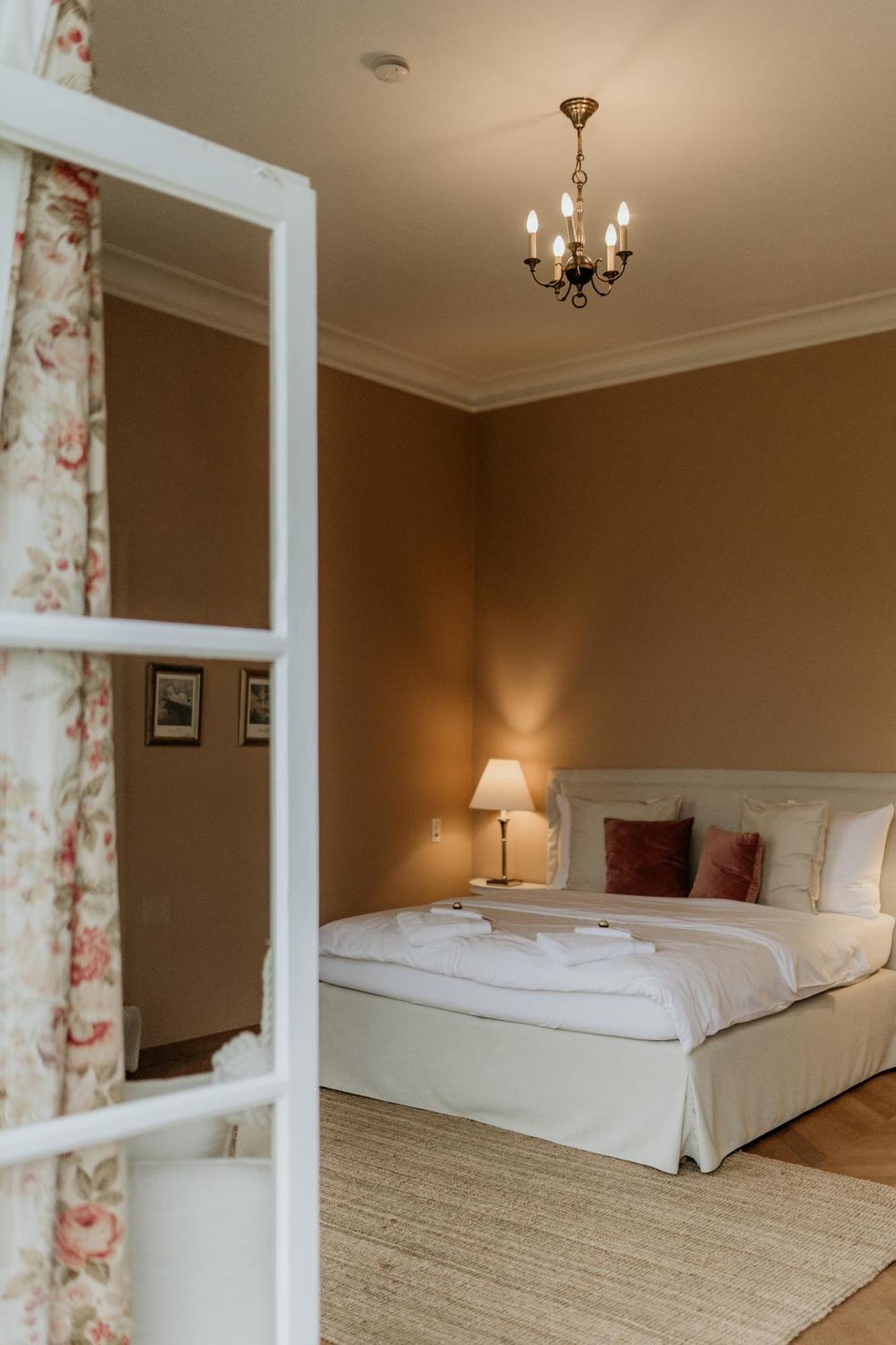 B&B Kasteel Den Tip Arendonk ภายนอก รูปภาพ