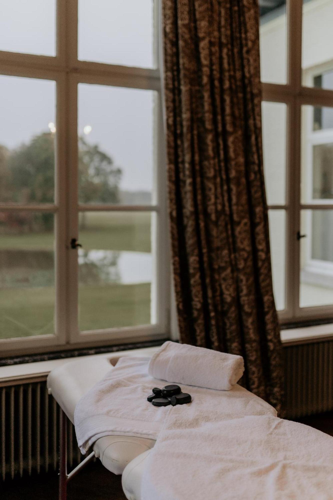 B&B Kasteel Den Tip Arendonk ภายนอก รูปภาพ